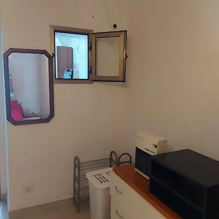 Appartamentino Con Cortile, Centro Storico Couette-café Sassari